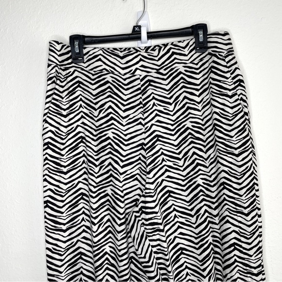 Alfani Linen Blend Zebra Print Pull On Pants Black and White - Picture 2 of 6